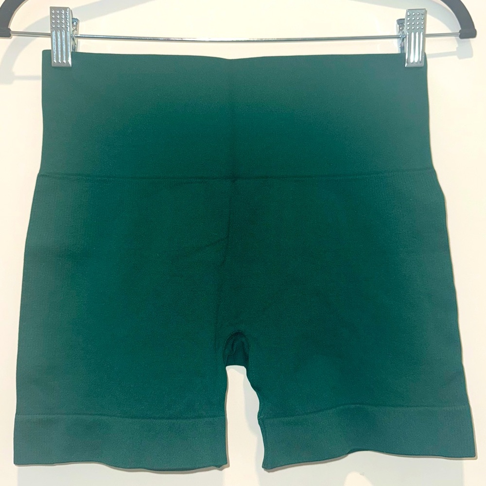 SET Active Sculptflex Bike Shorts in Mojito - Picture 2 of 5